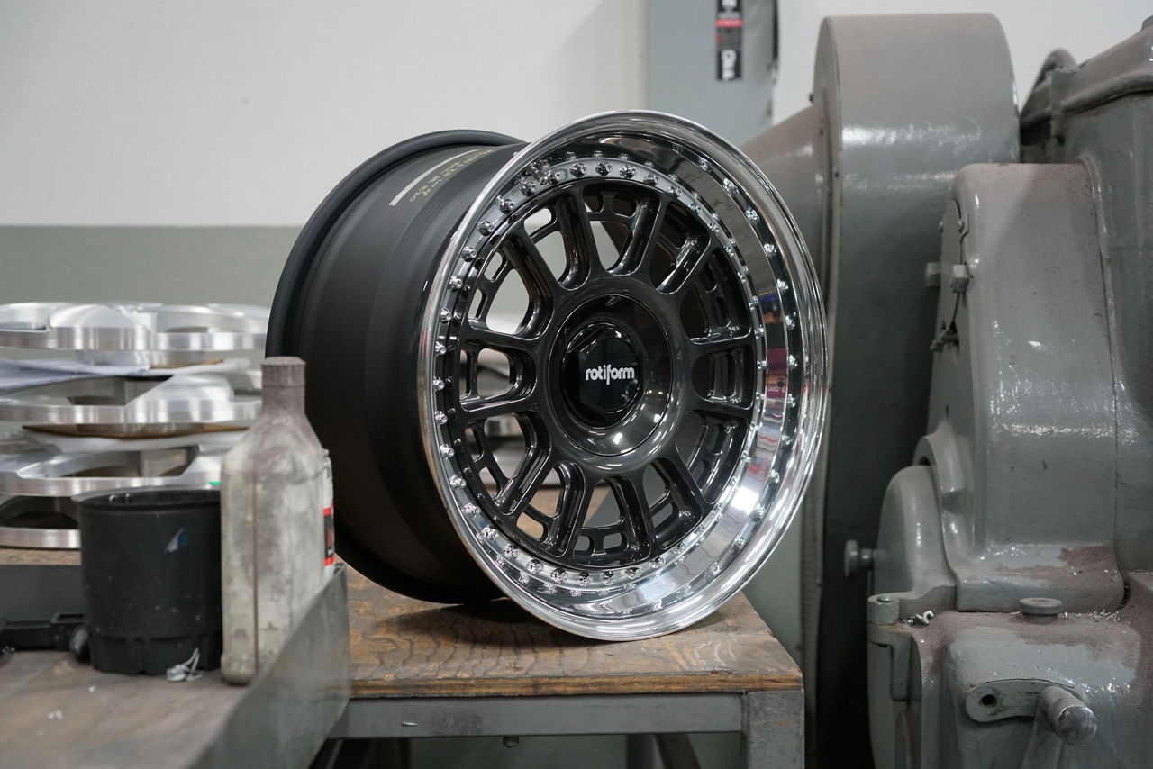 Rotiform OZR CustomSpec - Black | Rotiform